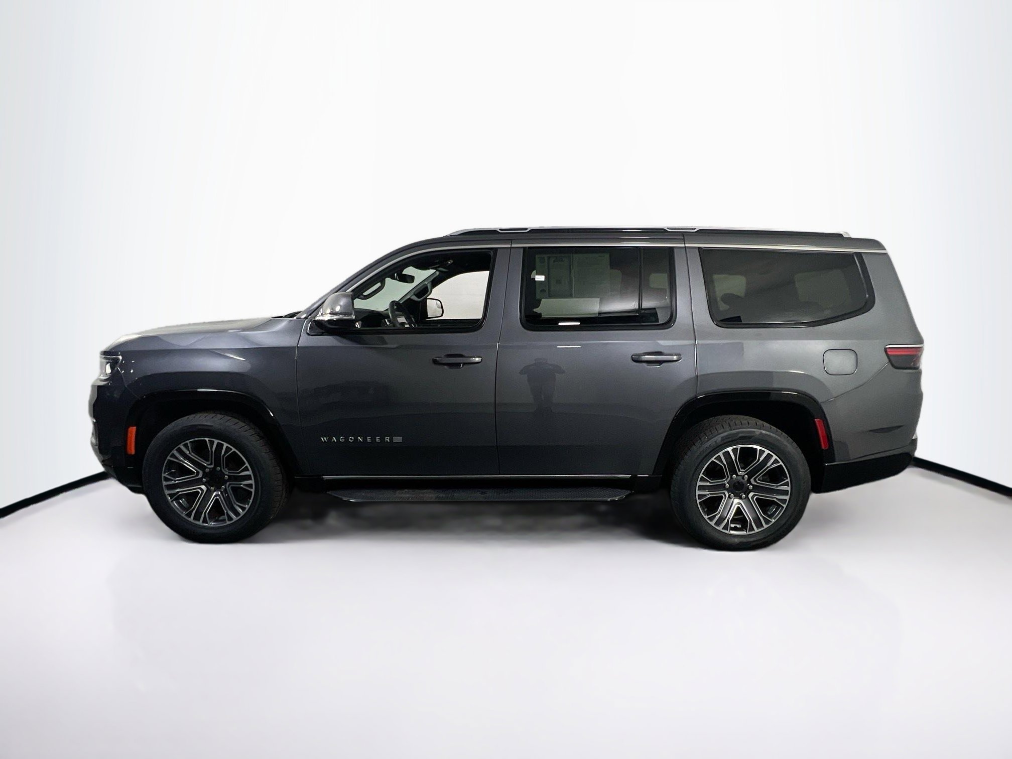 Used 2022 Jeep Wagoneer Series III AWD/4WD image 8