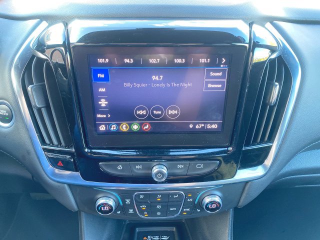 Used 2023 Chevrolet Traverse LT AWD/4WD image 13
