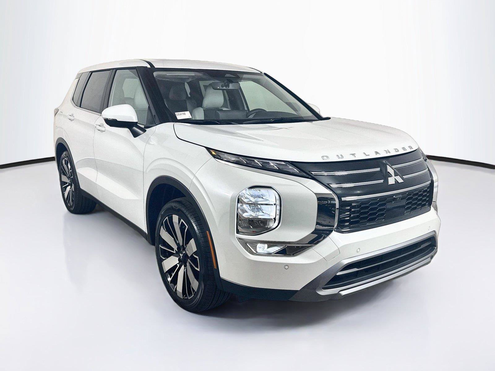 New 2026 Mitsubishi Outlander SE FWD image 7
