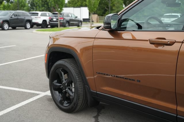 New 2026 Jeep Grand Cherokee L Limited w/ Limited Altitude Package AWD/4WD image 43