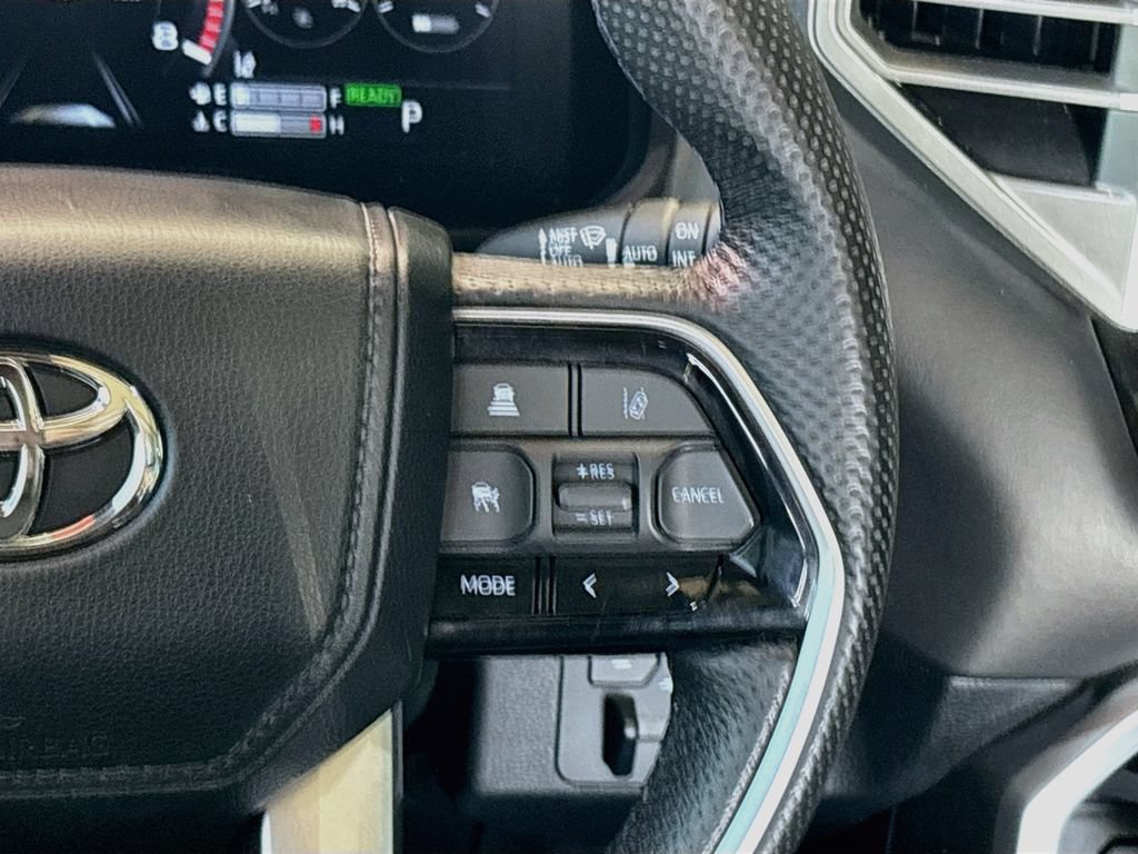 Certified 2024 Toyota Sequoia Platinum AWD/4WD image 12