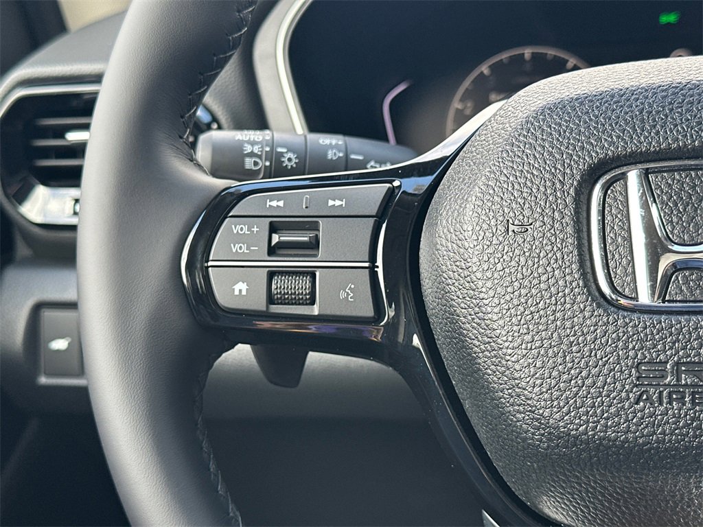 New 2025 Honda Pilot Touring image 23