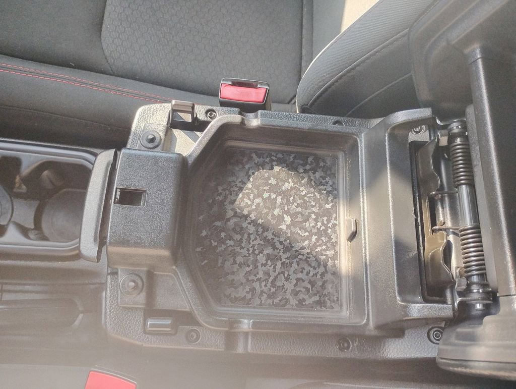 Used 2022 Jeep Wrangler Unlimited Rubicon w/ Cold Weather Group image 31