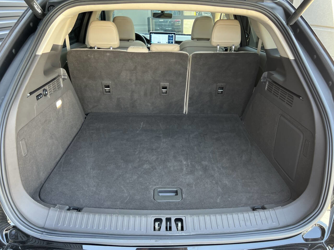 Used 2022 Lincoln Nautilus Reserve image 37