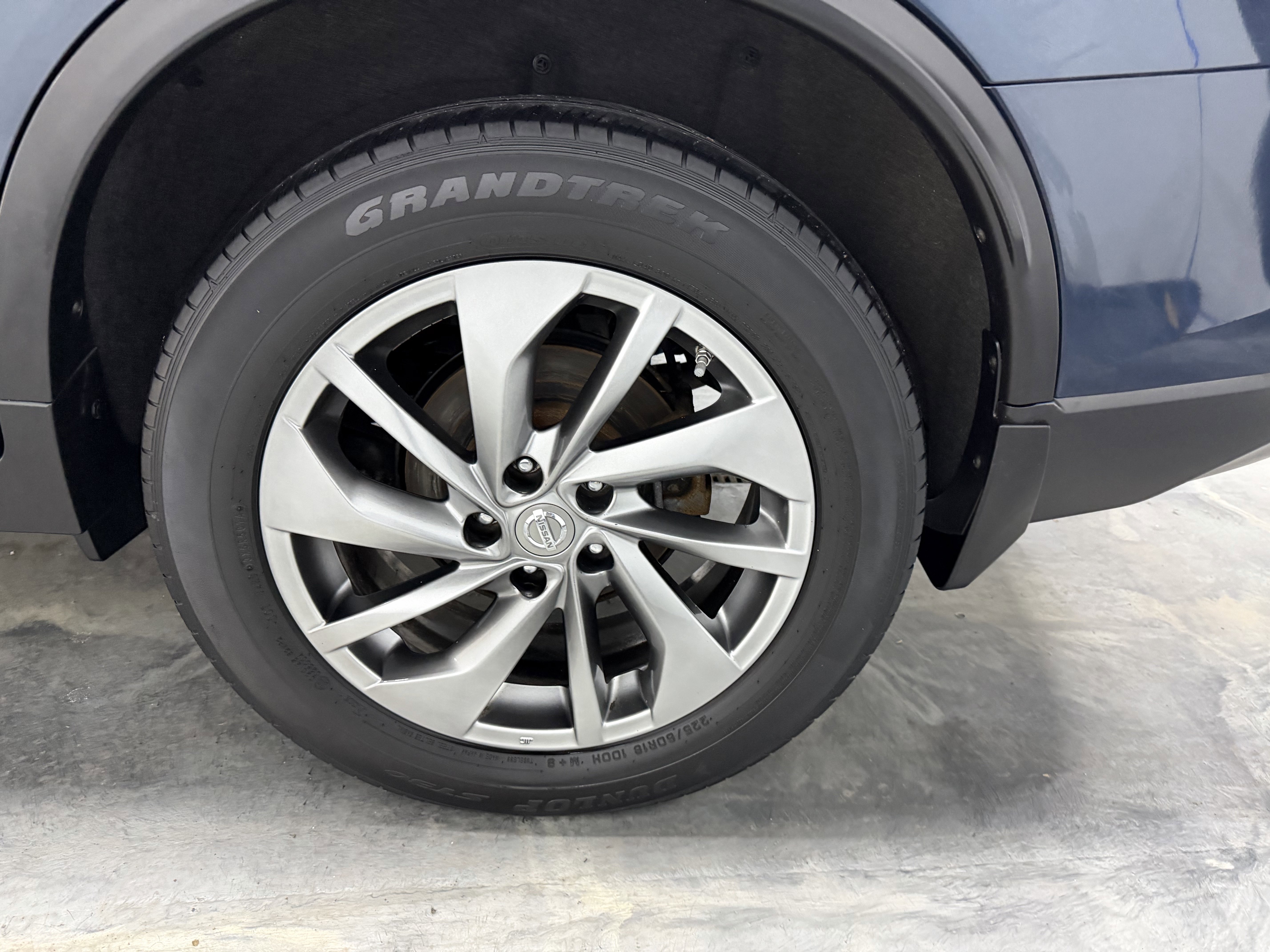 Used 2015 Nissan Rogue SL image 27