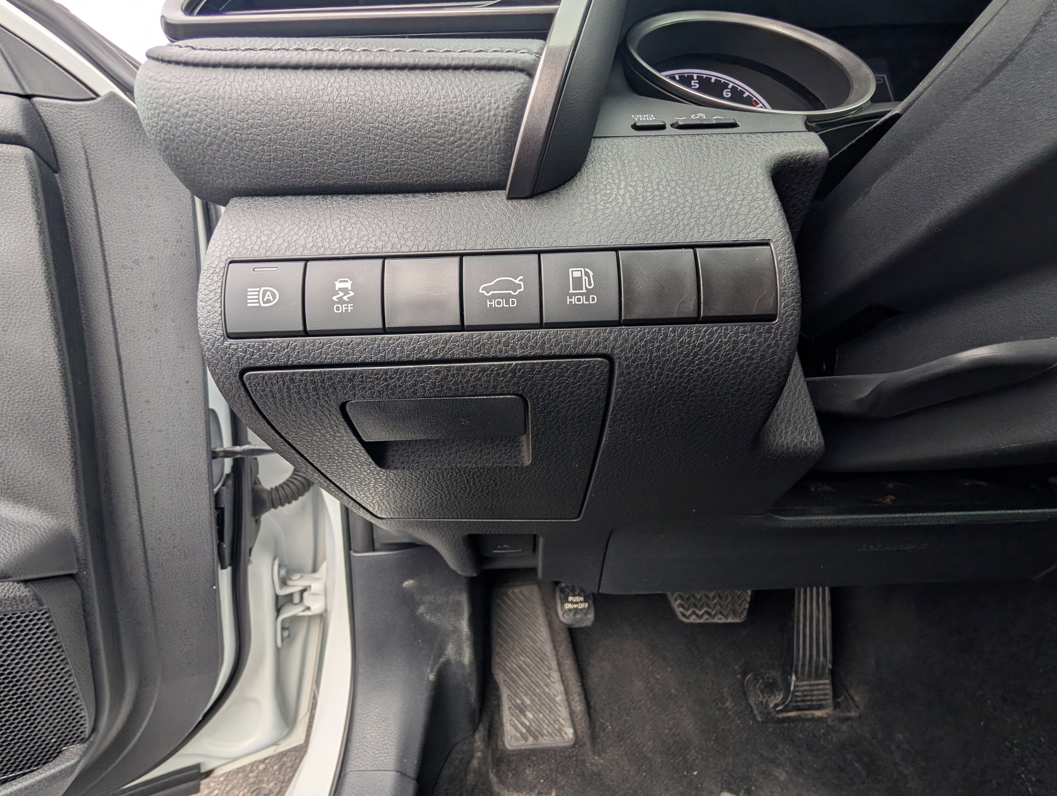 Certified 2024 Toyota Camry LE image 26