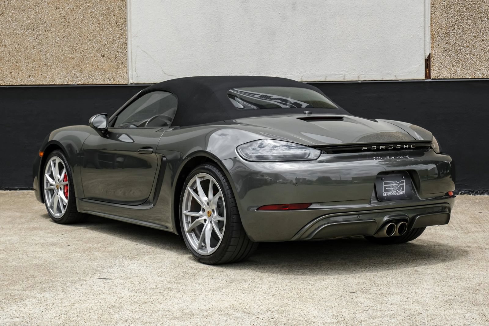 Used 2021 Porsche 718 Boxster S RWD image 17