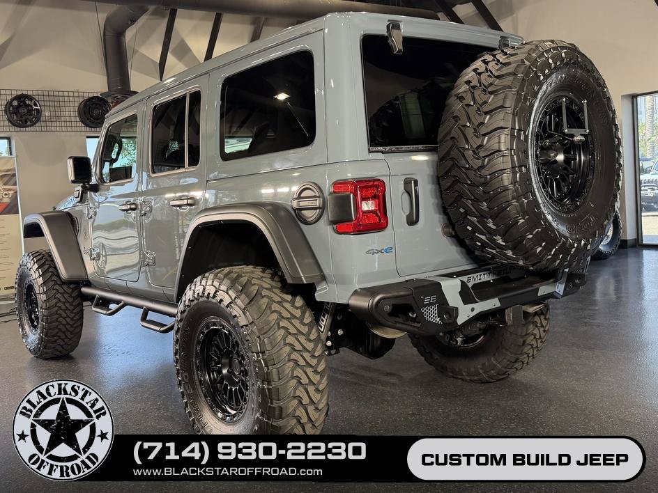 Used 2025 Jeep Wrangler Unlimited Rubicon 4xe w/ Safety Group AWD/4WD image 17
