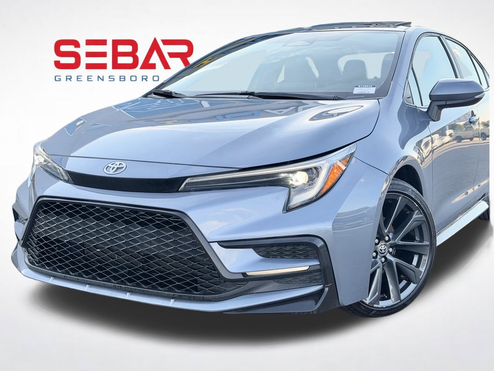 Used 2023 Toyota Corolla XSE FWD image 2