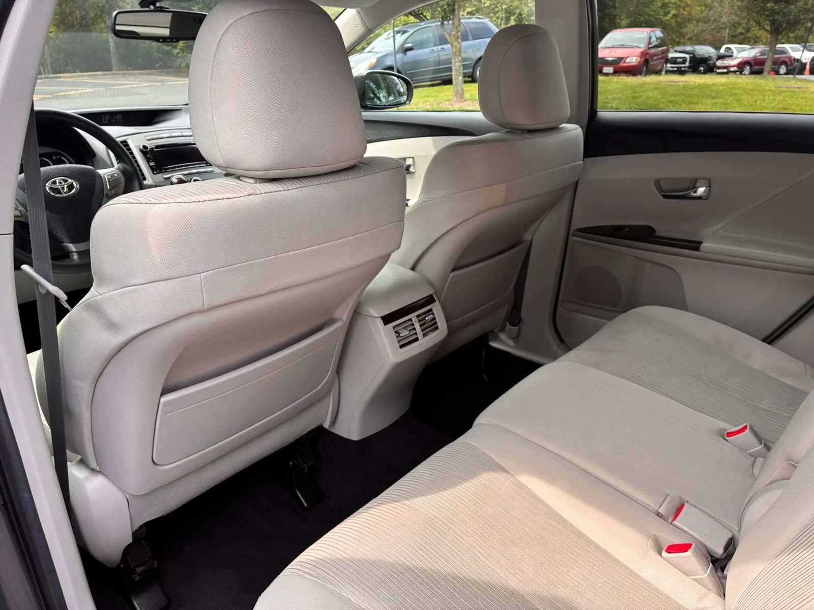 Used 2011 Toyota Venza AWD image 24