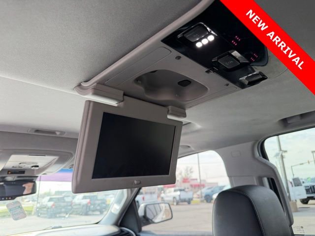 Used 2017 GMC Yukon XL SLT w/ Open Road Package image 4