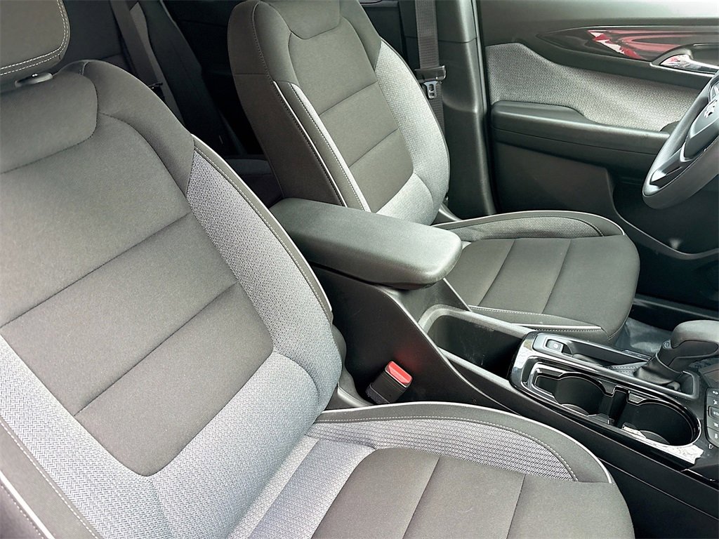 Used 2025 Chevrolet TrailBlazer LS w/ LS Convenience Package image 25