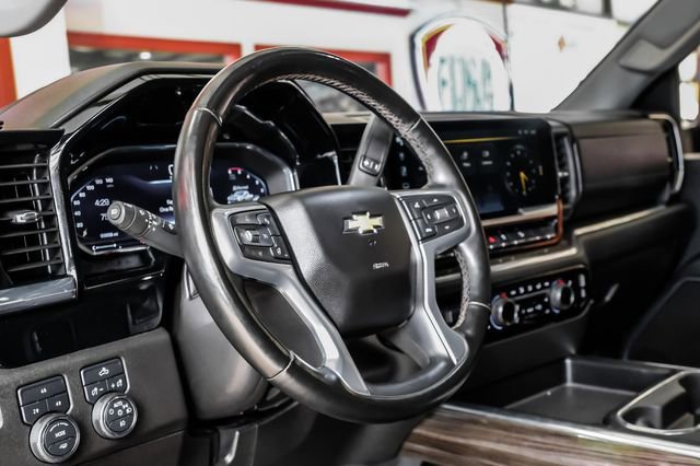 Used 2024 Chevrolet Silverado 2500 LT AWD/4WD image 16