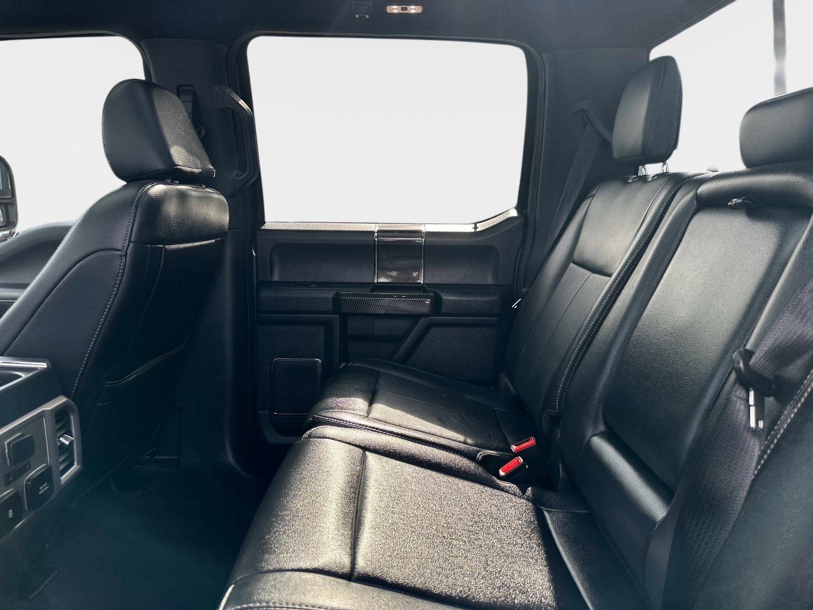 Used 2022 Ford F350 Lariat w/ Lariat Ultimate Package image 17