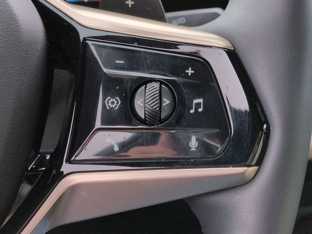 Certified 2024 BMW 530i 530i w/ Premium Package image 27