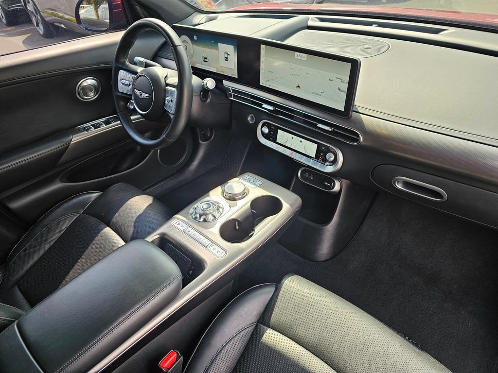 Certified 2023 Genesis GV60 Advanced AWD/4WD image 30