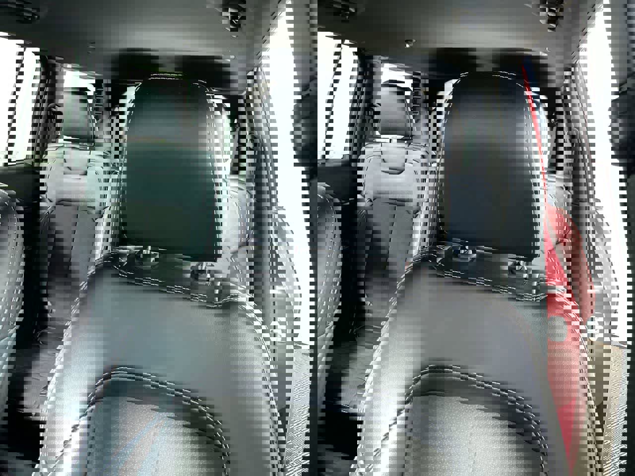 Used 2023 Jeep Grand Cherokee L Laredo image 21