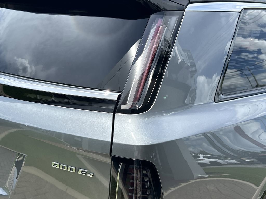 New 2026 Cadillac Vistiq Premium Luxury image 8