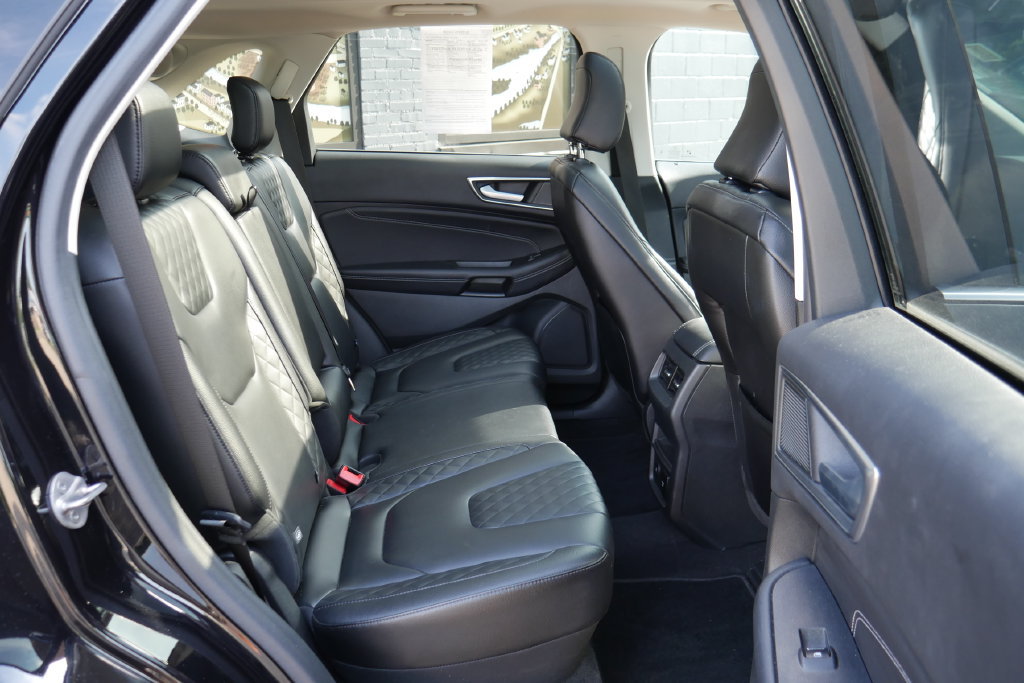 Used 2024 Ford Edge Titanium AWD/4WD image 11