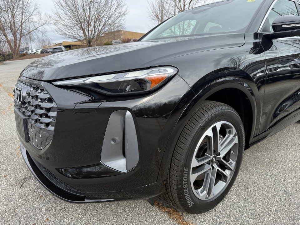 New 2025 Audi Q5 Premium image 26