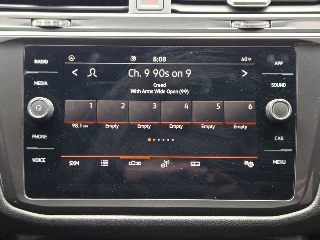 Used 2023 Volkswagen Tiguan SE R-Line image 12