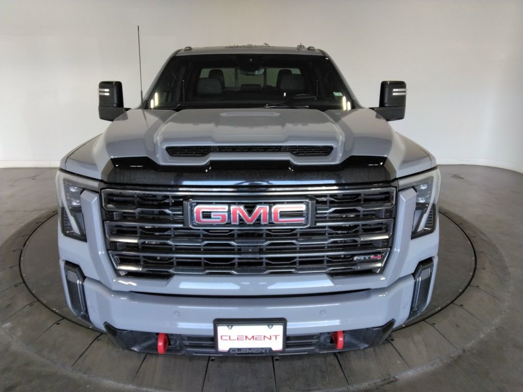 Used 2024 GMC Sierra 2500 AT4 w/ Technology Package image 3