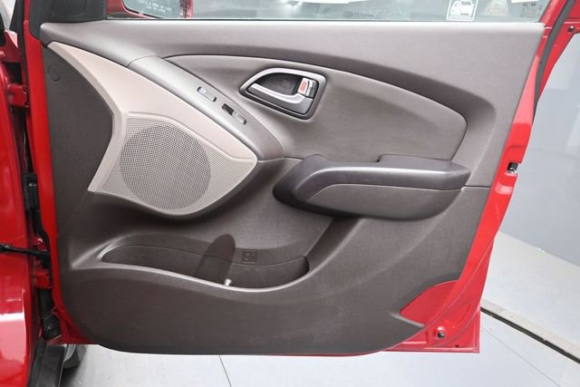 Used 2015 Hyundai Tucson SE FWD image 28