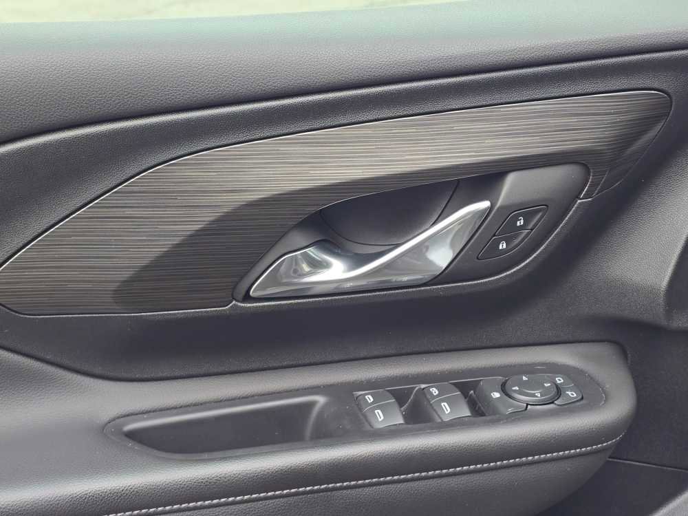 Used 2023 GMC Terrain SLE w/ LPO, Floor Liner Package image 17