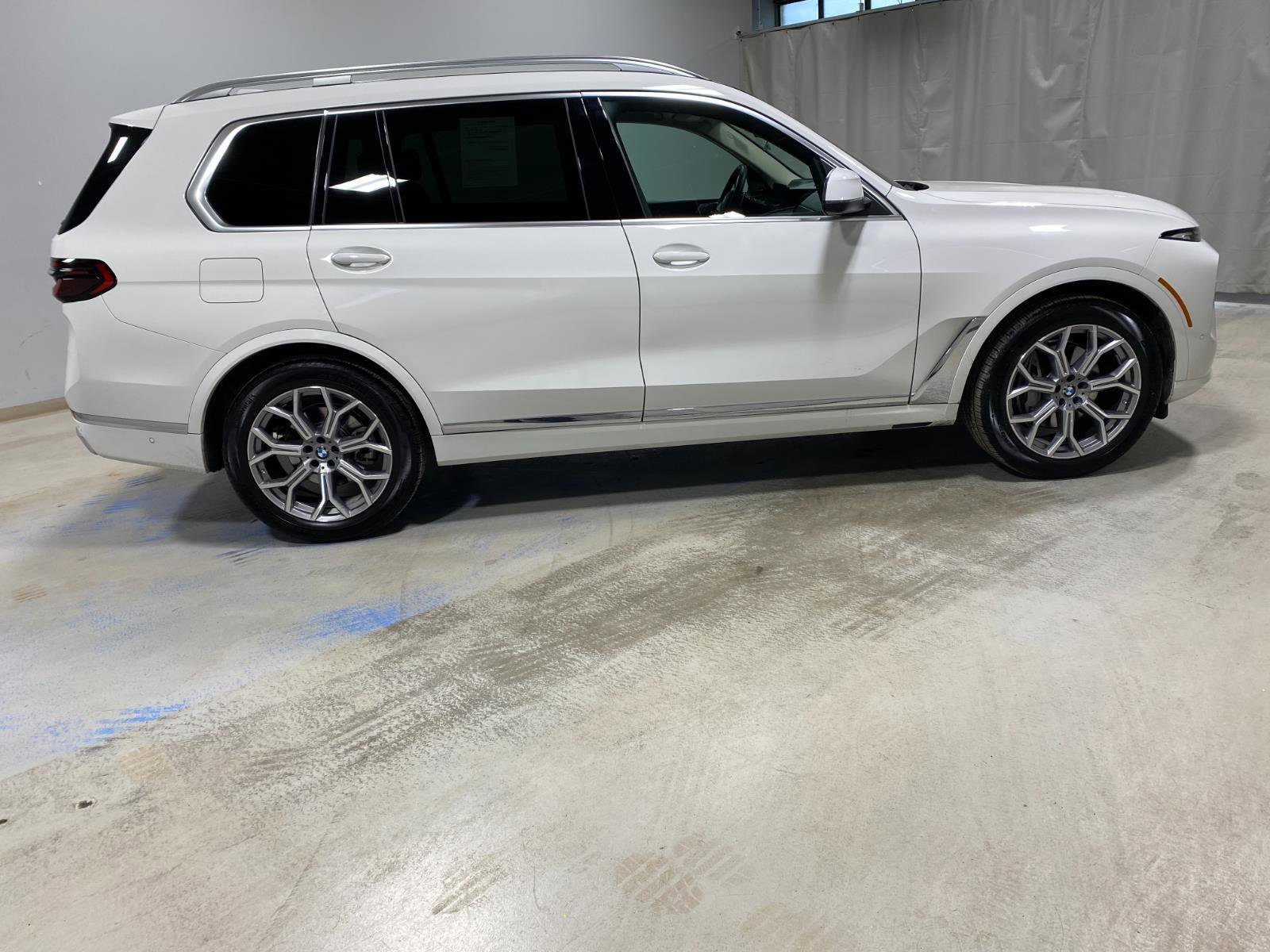 Certified 2026 BMW X7 xDrive40i image 5