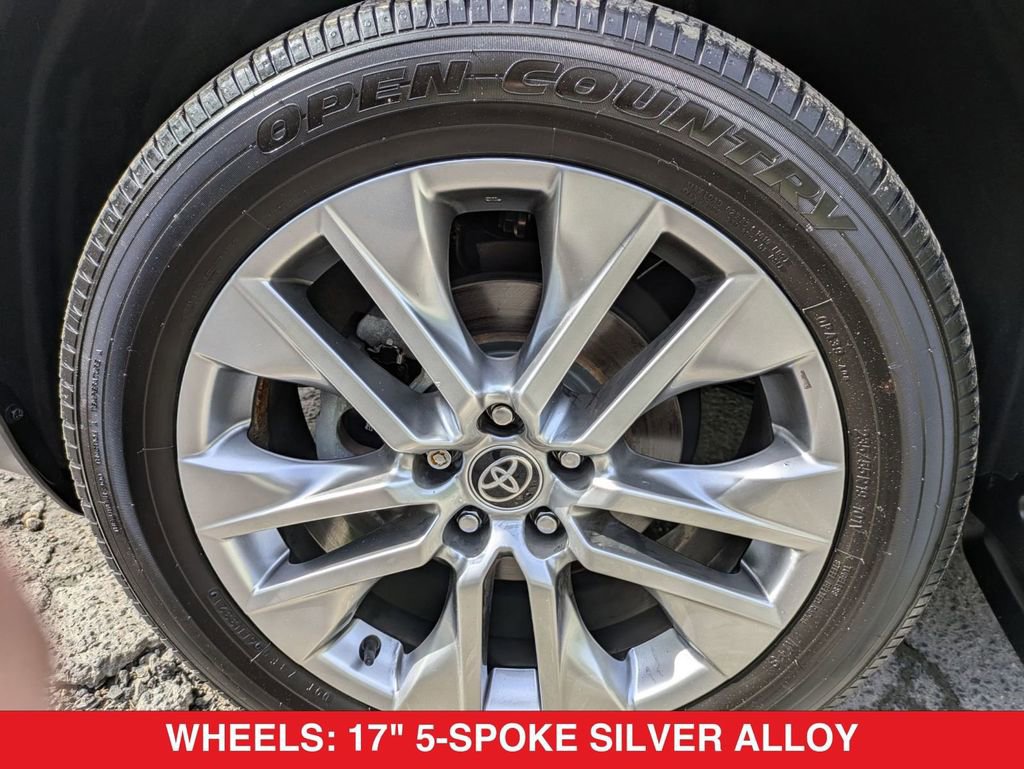 Used 2022 Toyota RAV4 XLE Premium image 13