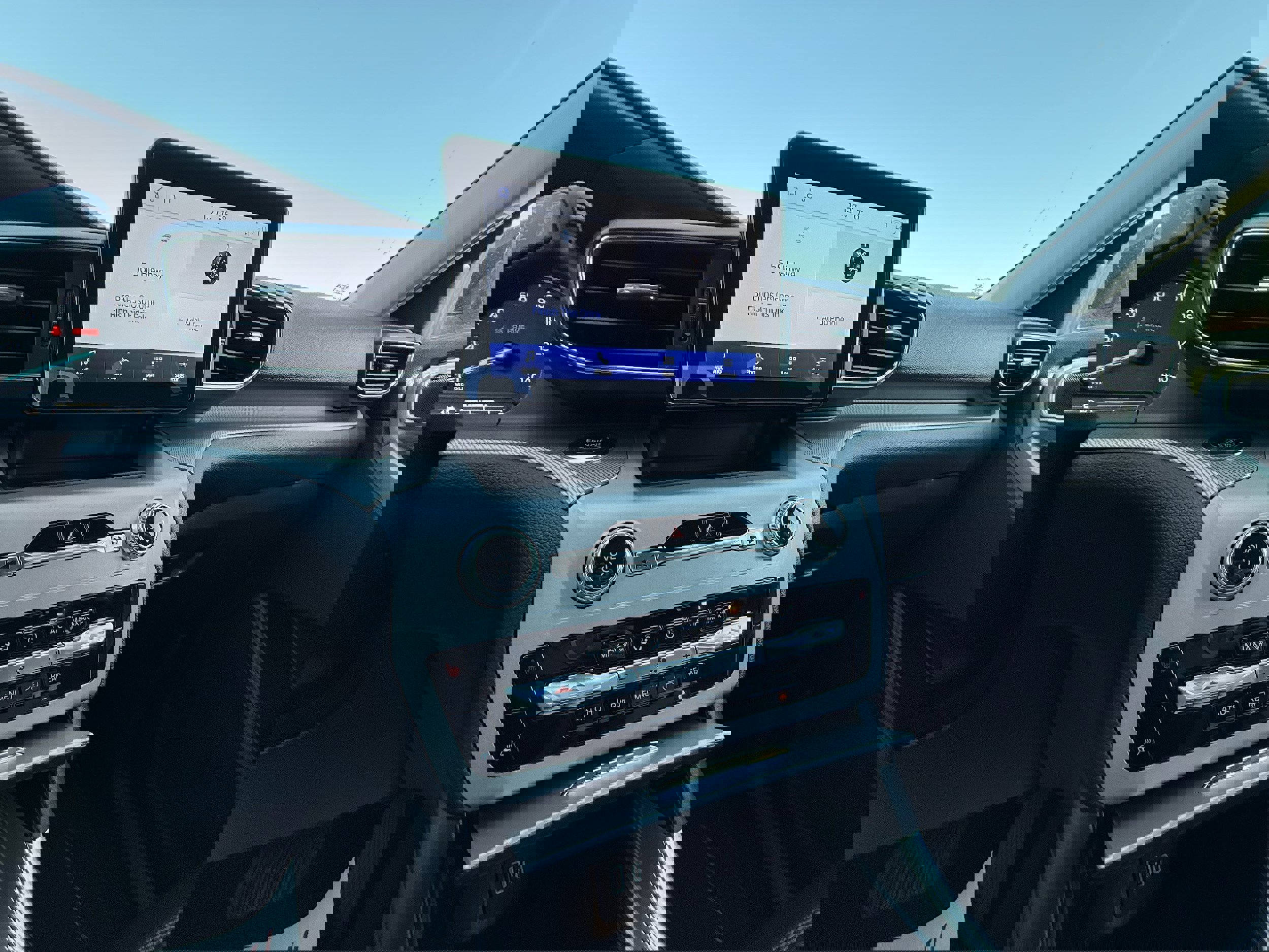 Used 2024 Ford Explorer XLT w/ Equipment Group 202A image 16