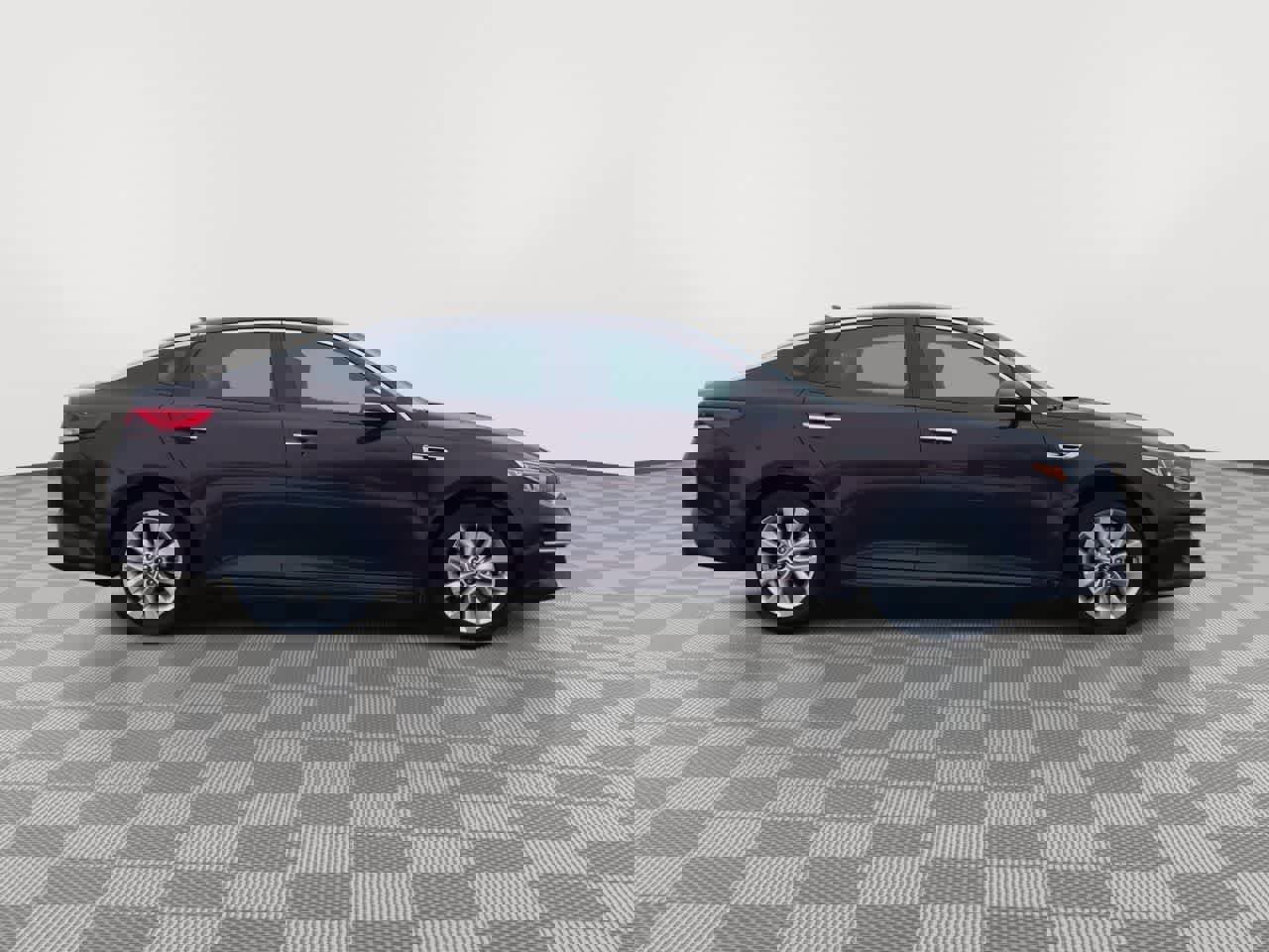 Used 2018 Kia Optima LX w/ 17" Alloy Wheels Package image 9