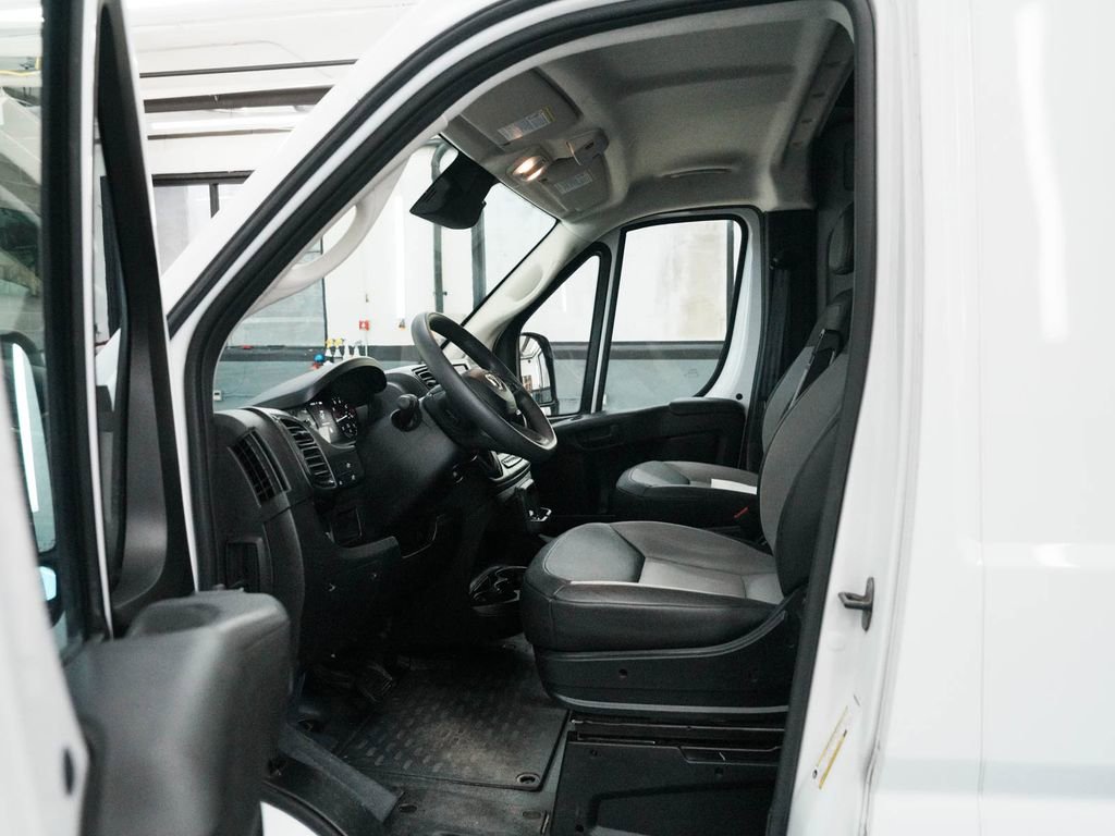 Used 2025 RAM ProMaster 2500 w/ Convenience Group FWD image 23