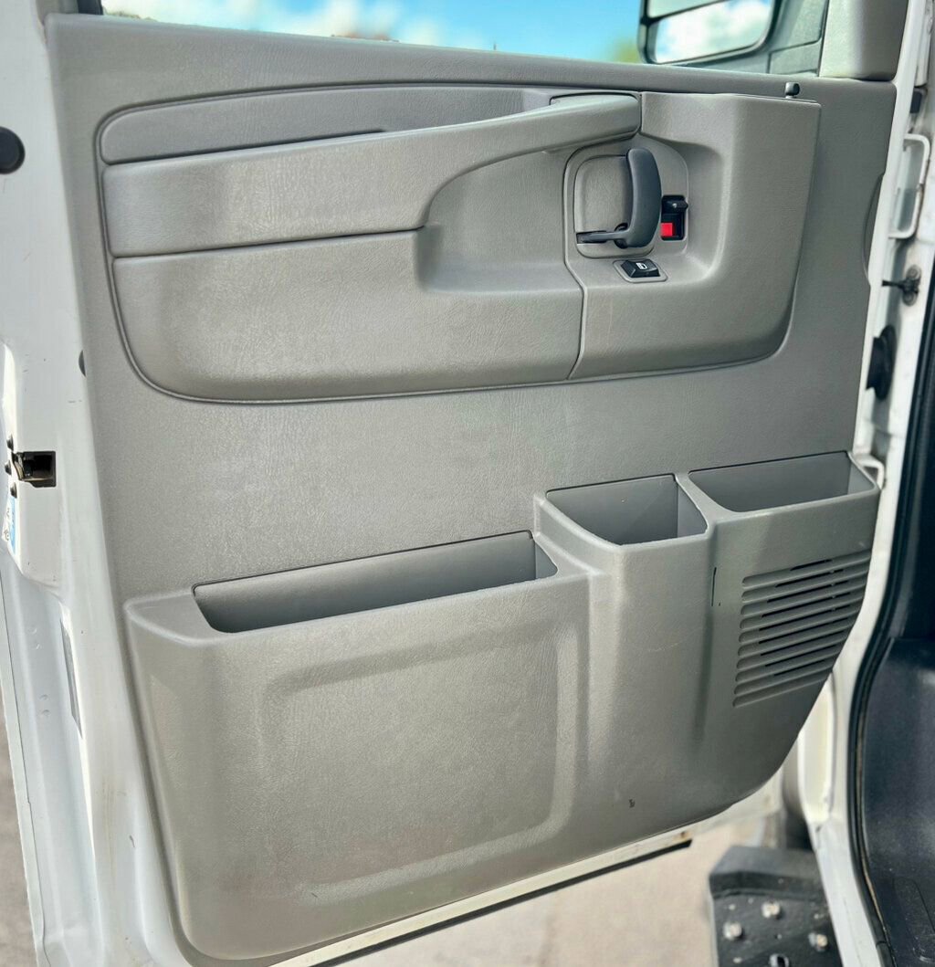 Used 2013 Chevrolet Express 3500 LT w/ LT Preferred Equipment Group image 13