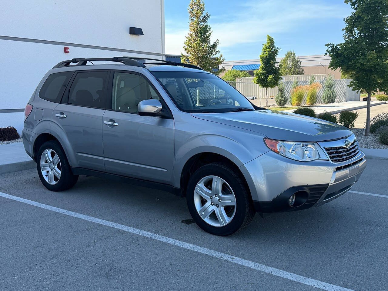 Used 2009 Subaru Forester 2.5X Limited AWD/4WD image 12