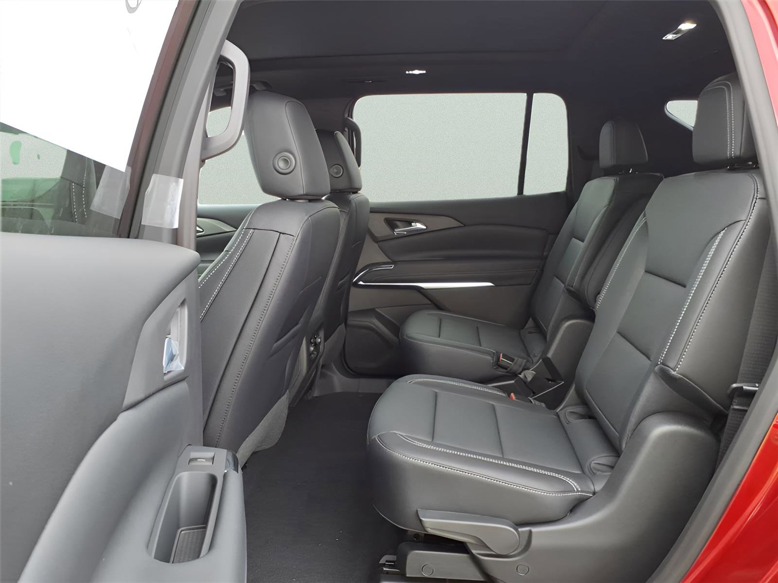 New 2026 Chevrolet Traverse LT w/ Sun and Wheel Package image 9