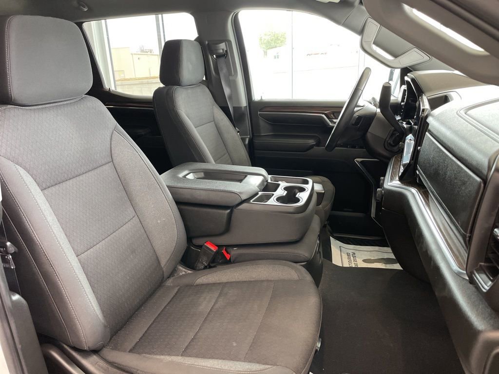 Used 2024 Chevrolet Silverado 1500 LT image 20