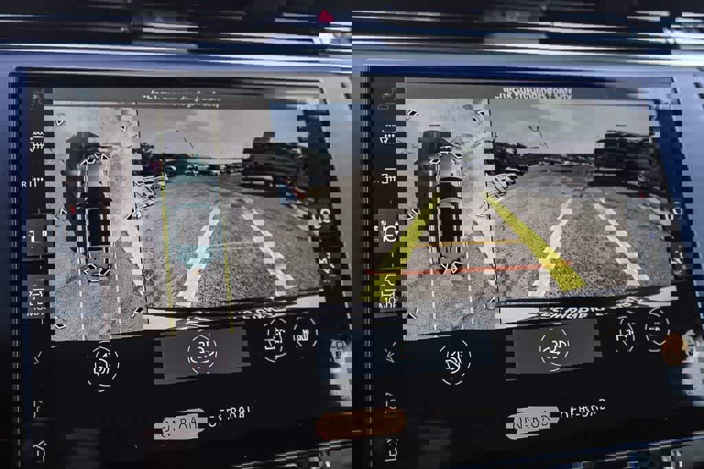 Used 2025 Land Rover Range Rover Sport Dynamic SE image 21