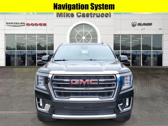 Used 2023 GMC Yukon SLT w/ SLT Premium Package image 2
