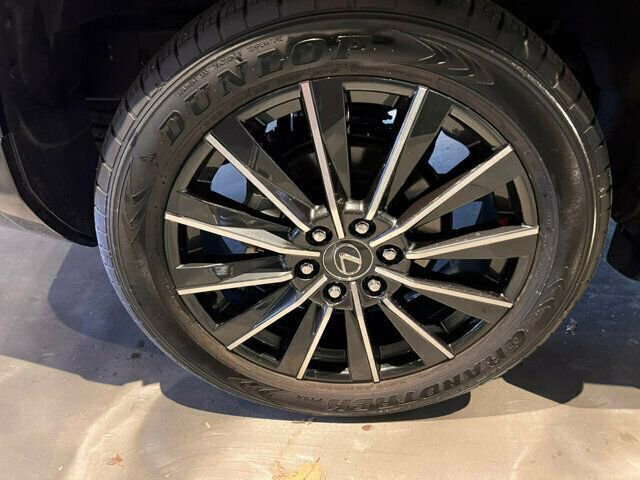 Used 2024 Lexus GX 550 image 12