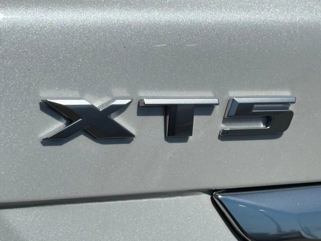 New 2025 Cadillac XT5 Sportv w/ LPO, Floor Liner Package image 9