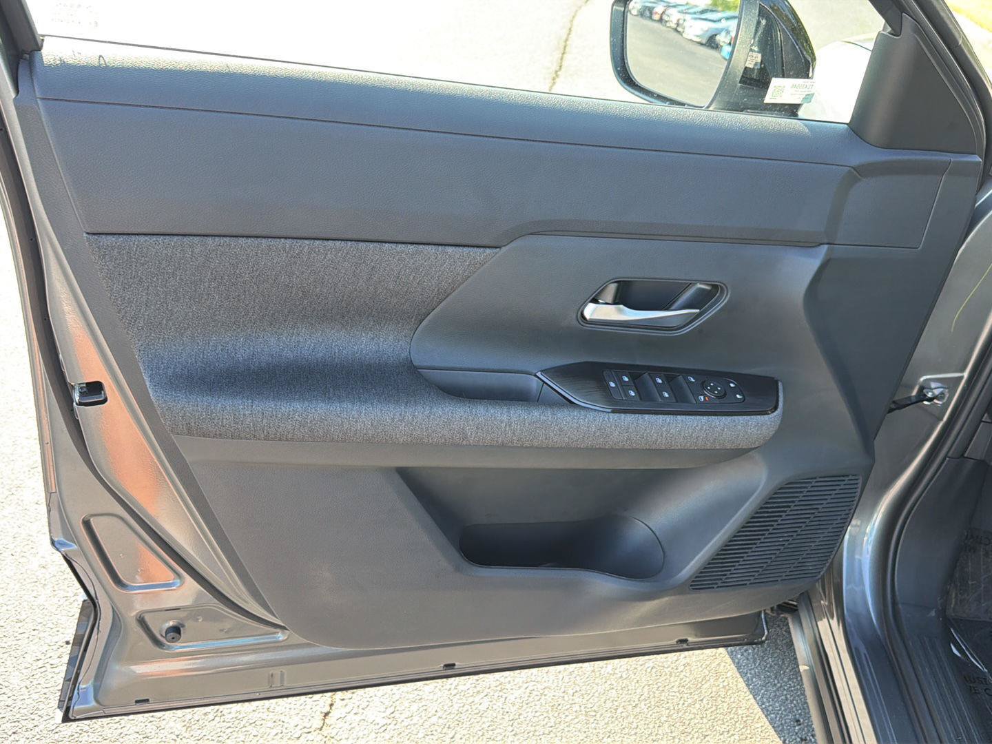 New 2026 Nissan Kicks SV w/ Cold Weather Package FWD image 15