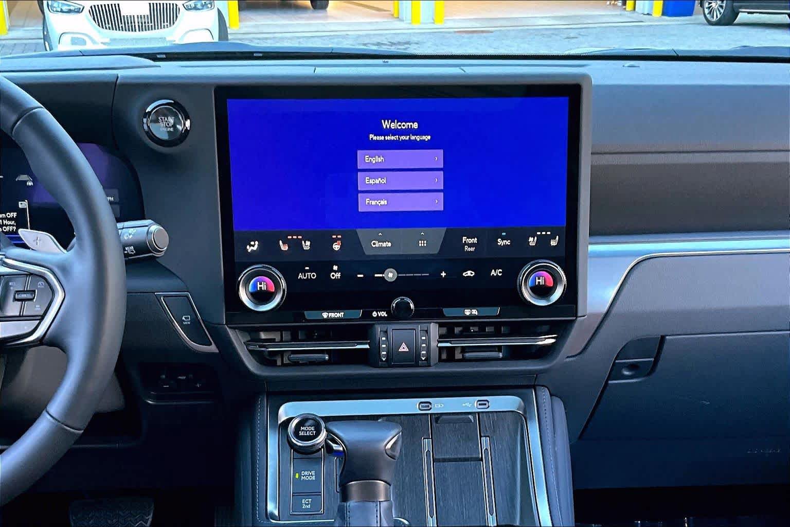 Used 2024 Lexus GX 550 w/ Accessory Package (2T) AWD/4WD image 7