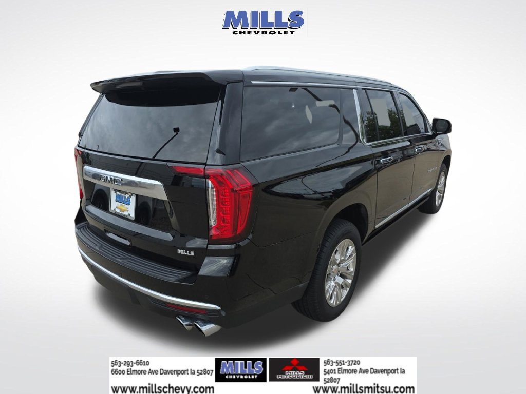 Used 2022 GMC Yukon XL Denali AWD/4WD image 5
