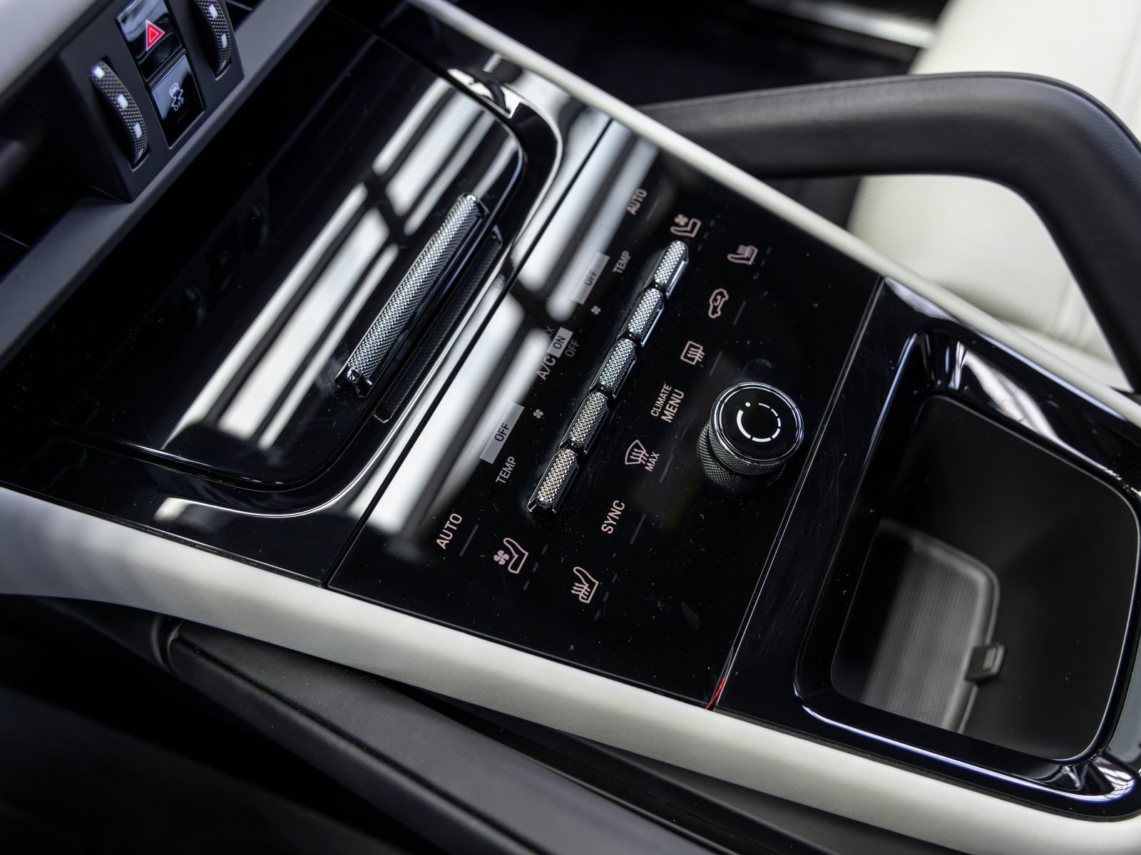 New 2026 Porsche Cayenne AWD/4WD image 36