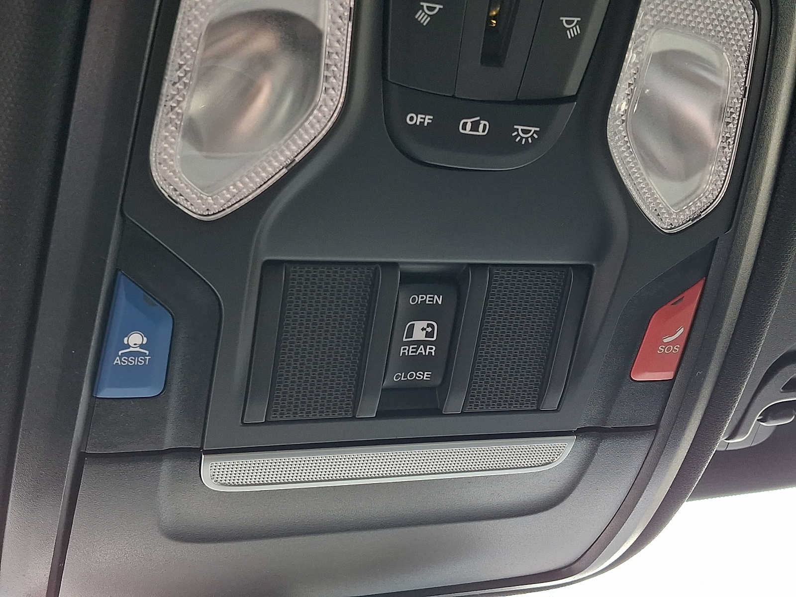 New 2026 RAM 1500 Tradesman AWD/4WD image 17
