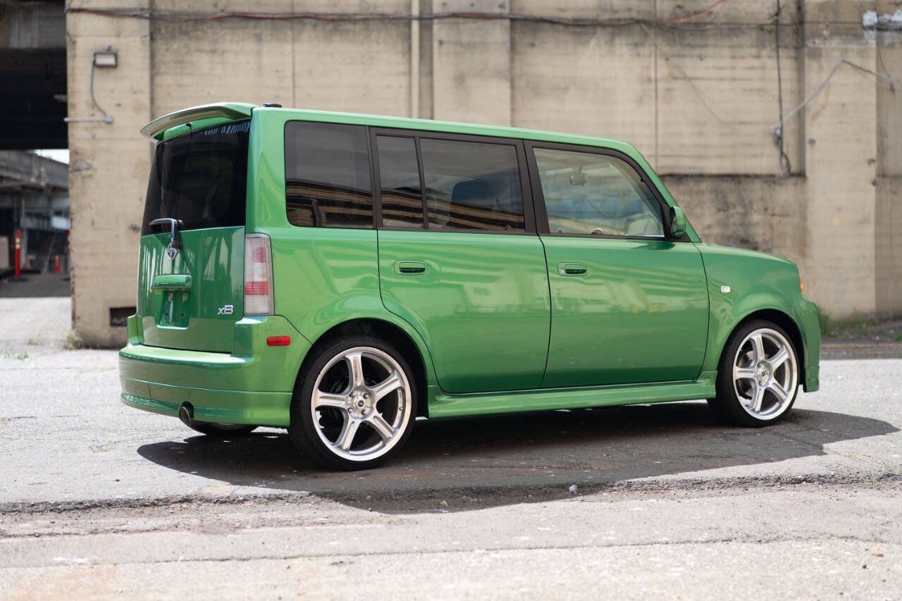 Used 2006 Scion xB FWD image 21