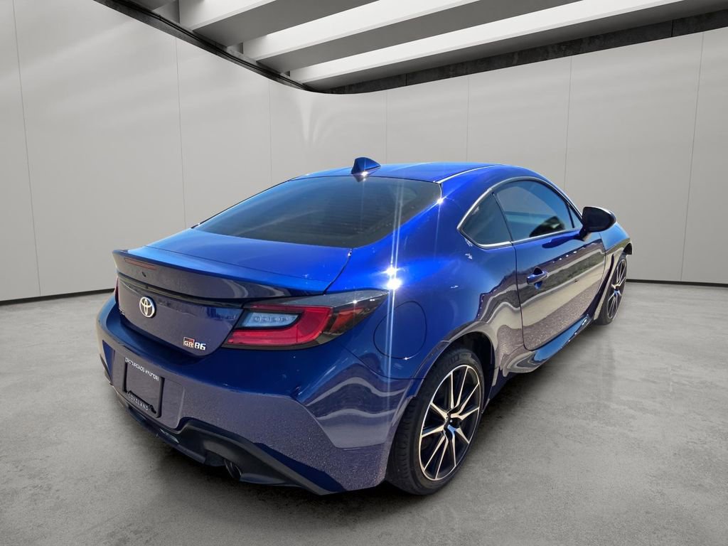 Used 2024 Toyota GR86 image 5