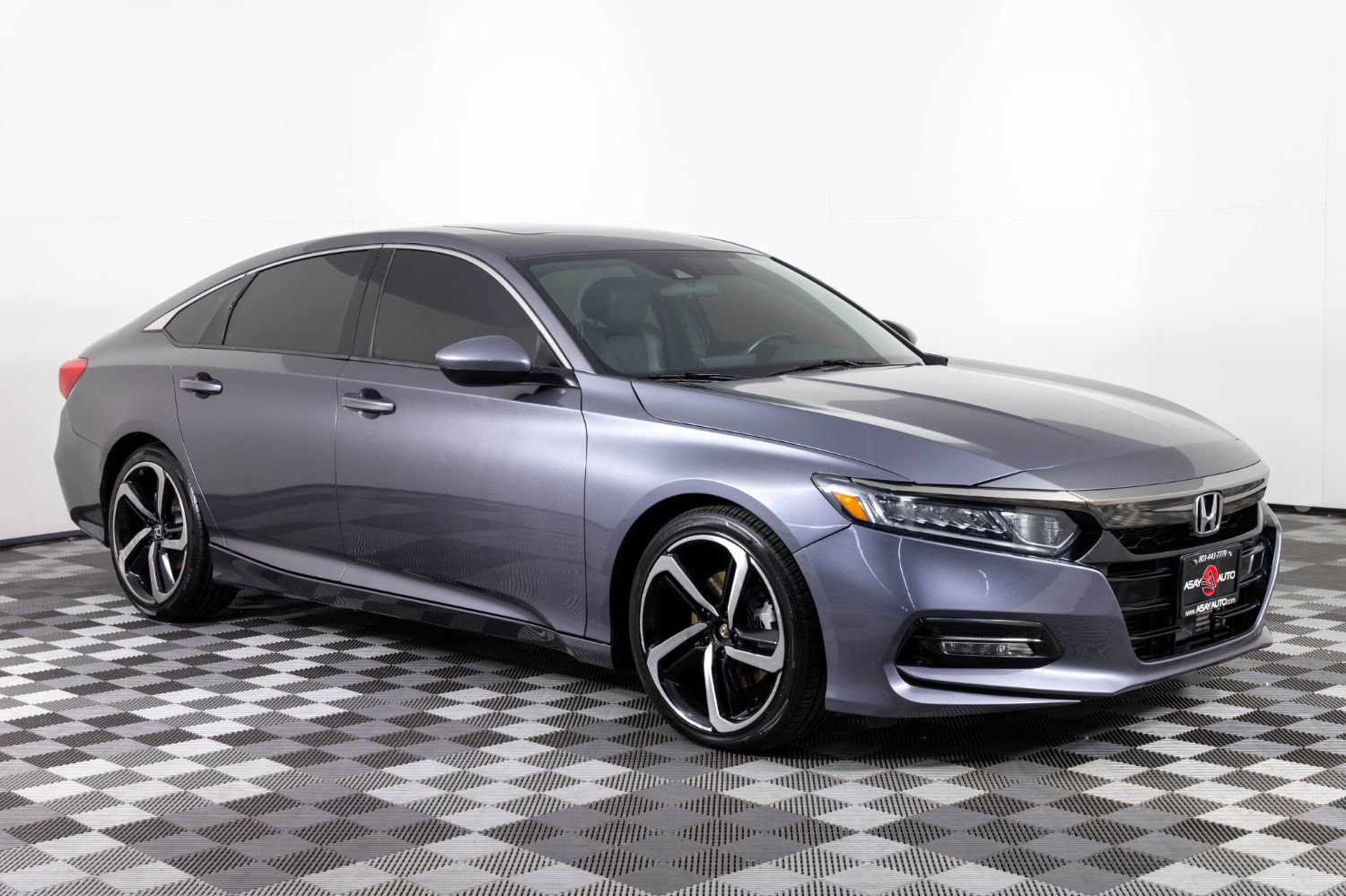 Used 2018 Honda Accord Sport image 10