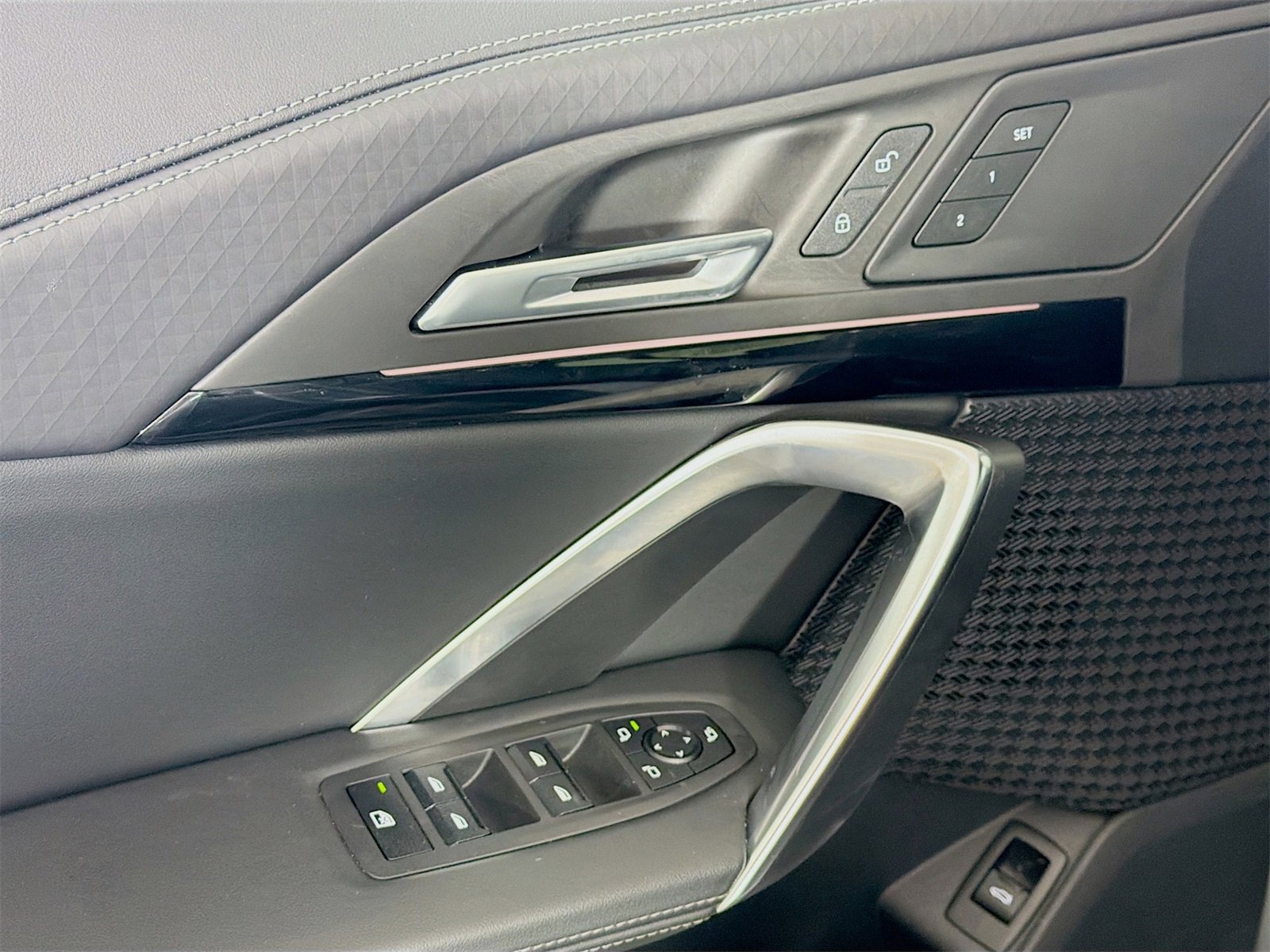 Used 2025 BMW X2 xDrive28i image 20